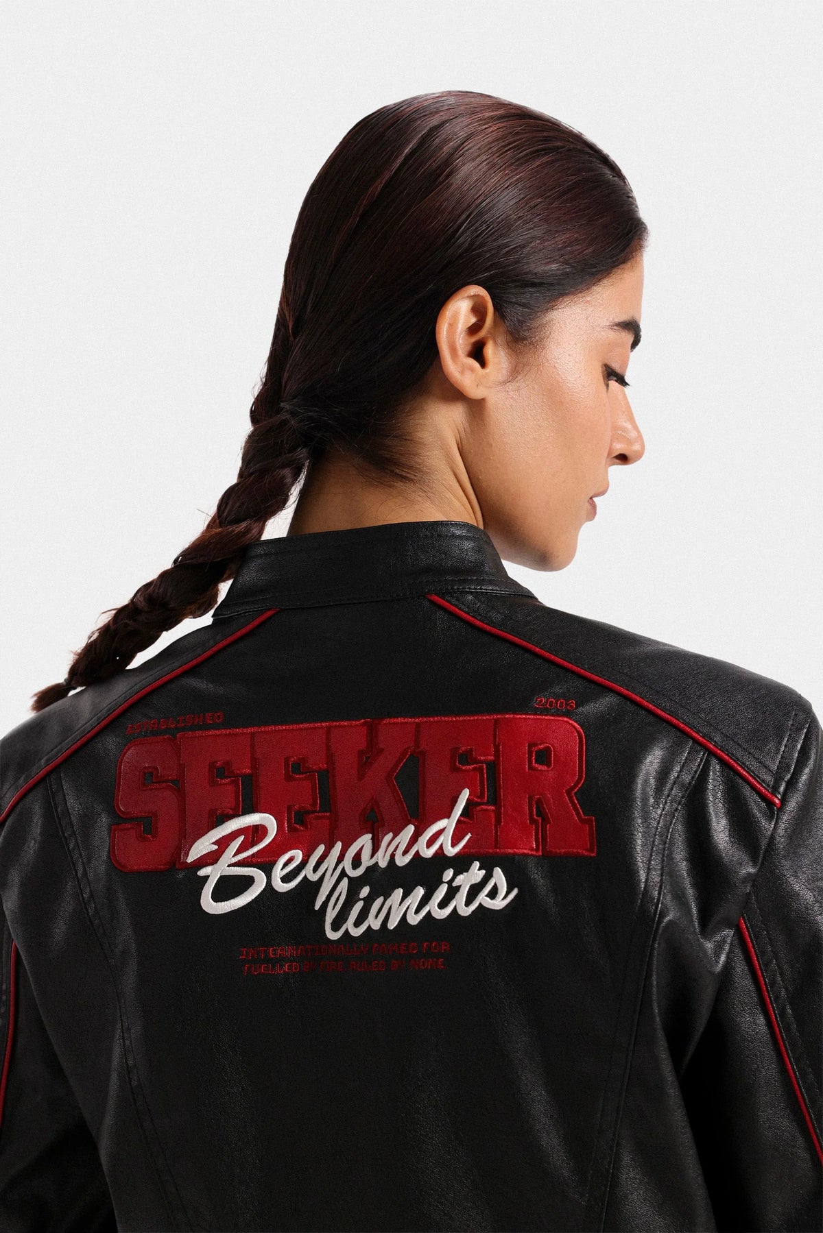 F0330201901 jacket photo 1
